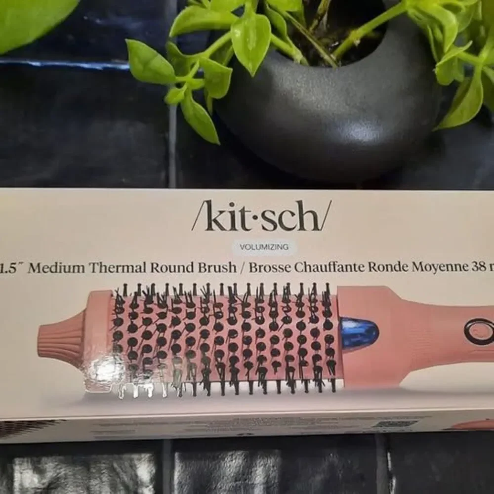 Kitsch Thermal Round Brush Heated Blowout Brush NWT FRIZZ-FREE